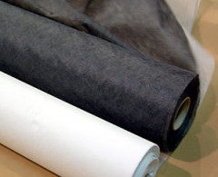 Флизелин клеевой точечный MNM 65400 (40гр, 100м) шир 90см